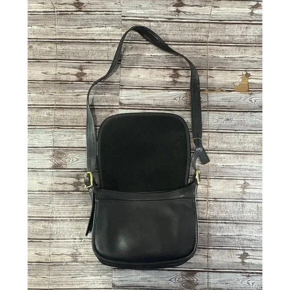 COACH Leather Patricia's Legacy Saddle Flap Messenger Crossbody Bag 9951 Vintage